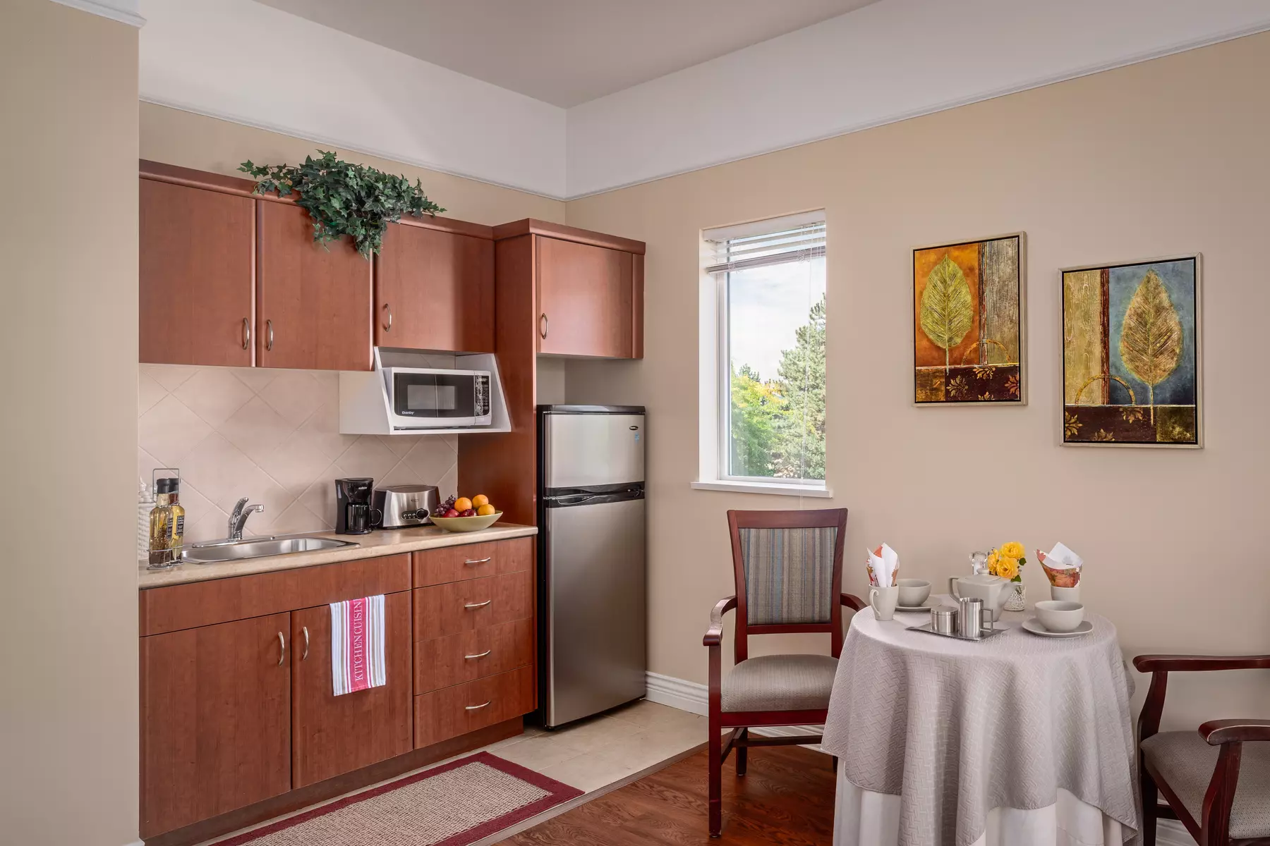 kitchen at chartwell chatsworth retirement residence