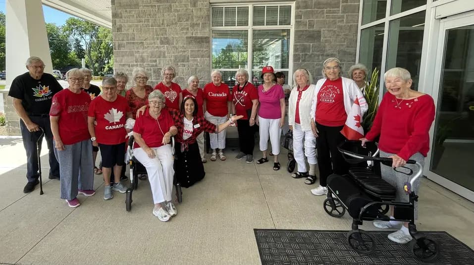 Residents at Chartwell Allandale Station celebrating Canada Day / Les résidents de Chartwell Allandale Station célèbrent la fête du Canada