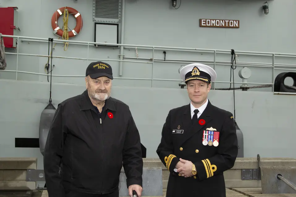 Eric Small on a Military ship / Eric Small sur un navire militaire