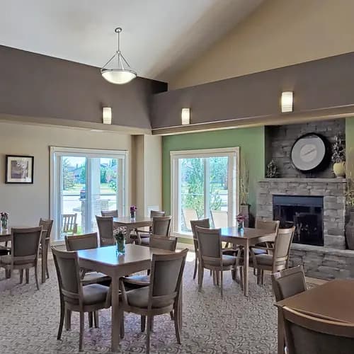 Alternative dining room with table and chairs