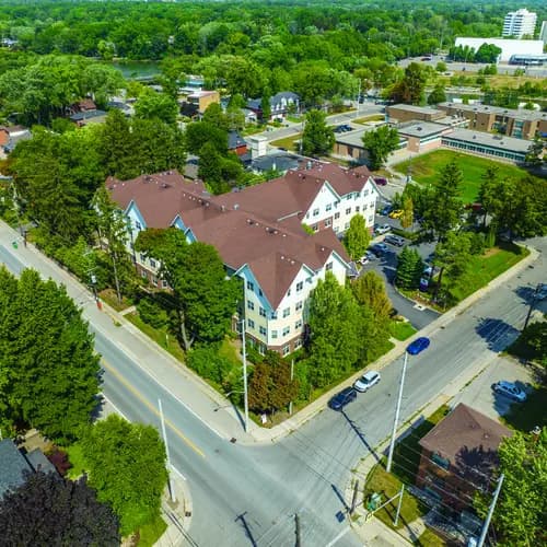 Chartwell Regency Retirement Residence exterior view of surrounding neighbourhood