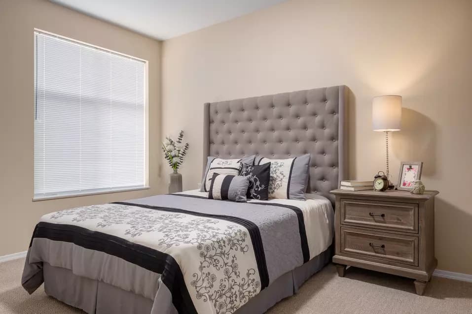 beautiful bedroom at chartwell hampton house retirement residence