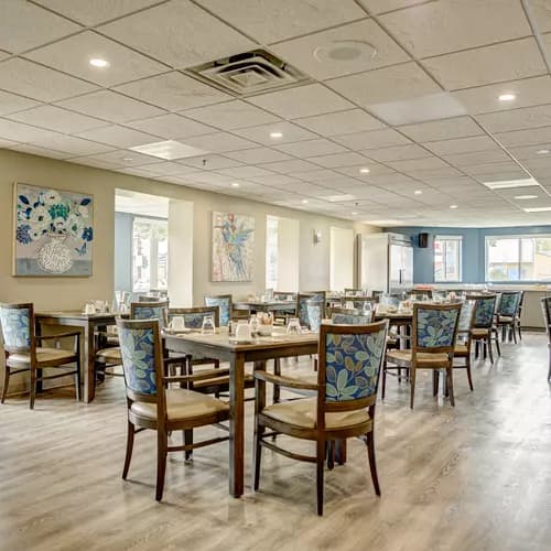 Grande salle à manger Chartwell Notre-Dame de Victoriaville résidence pour retraités