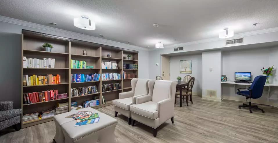 The Library of Chartwell Lansing Retirement Residence